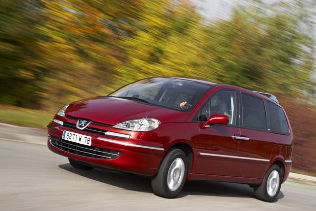http://www.forum-peugeot.com/Forum/mesimages/23176/peugeot-807-restyling-01.jpg