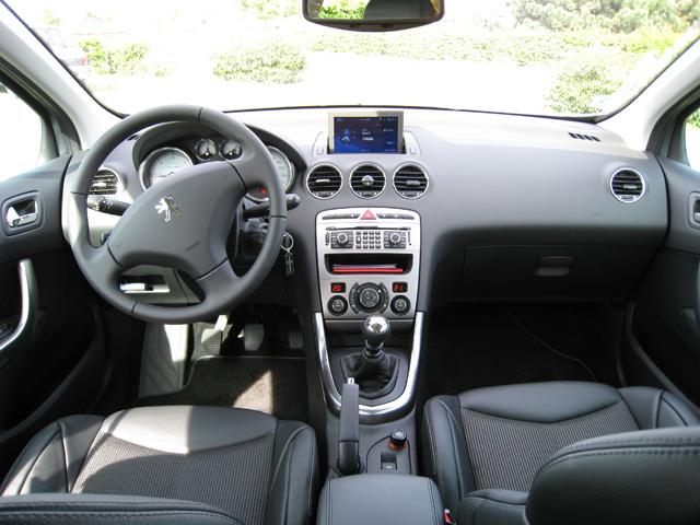 http://www.forum-peugeot.com/Forum/mesimages/23203/IMG_0924.jpg