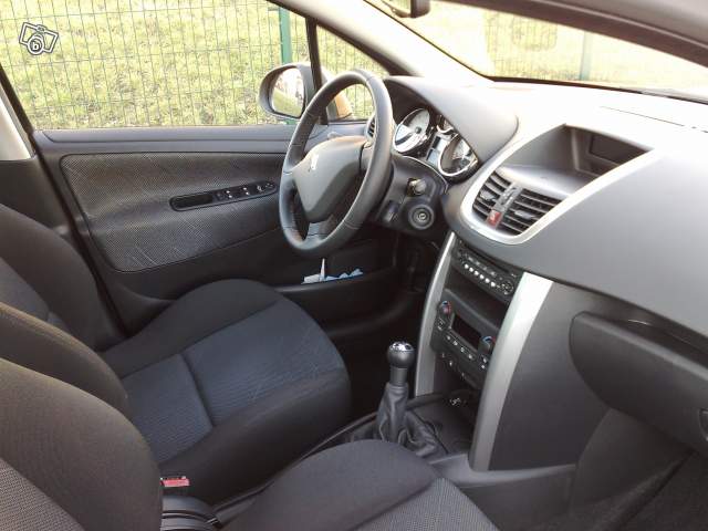http://www.forum-peugeot.com/Forum/mesimages/23269/5580898183.jpg