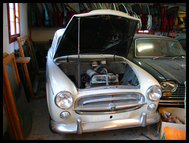 http://www.forum-peugeot.com/Forum/mesimages/23677/peug_001.jpg