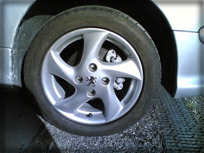 http://www.forum-peugeot.com/Forum/mesimages/23689/26042008(008).jpg