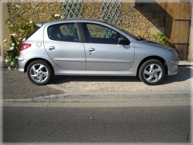 http://www.forum-peugeot.com/Forum/mesimages/23689/DSCN0004.jpg