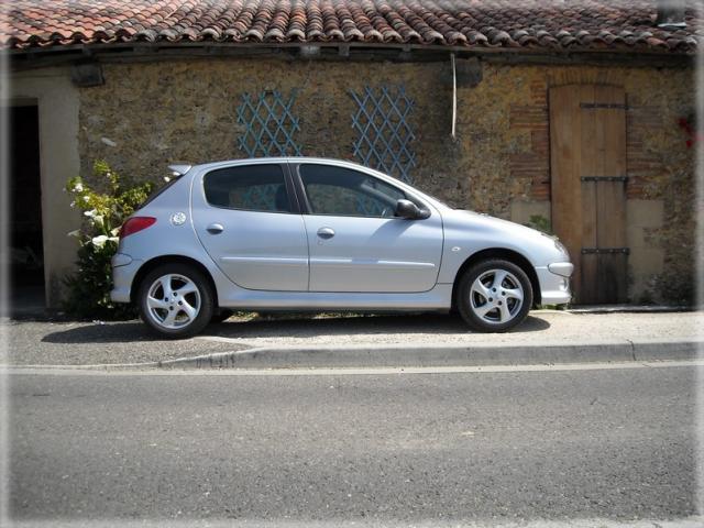 http://www.forum-peugeot.com/Forum/mesimages/23689/DSCN0008.jpg