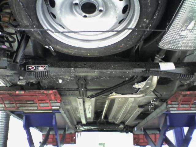 http://www.forum-peugeot.com/Forum/mesimages/24325/Dessous.jpg