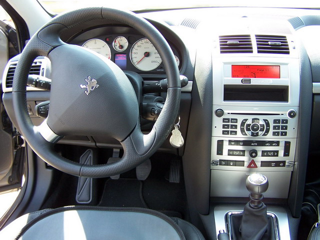 http://www.forum-peugeot.com/Forum/mesimages/24379/101_72798.jpg1..jpg