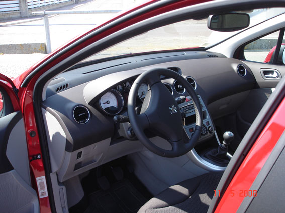 http://www.forum-peugeot.com/Forum/mesimages/24497/Dsc01093p.jpg