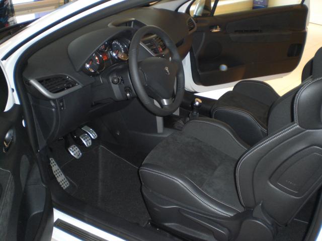 http://www.forum-peugeot.com/Forum/mesimages/24864/CIMG0498.jpg