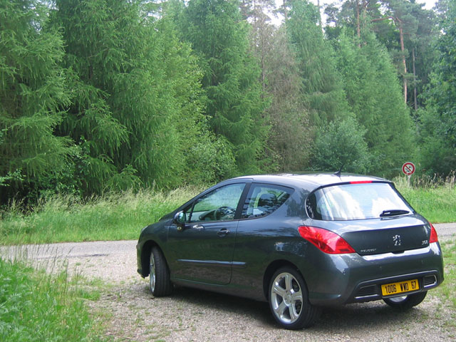 http://www.forum-peugeot.com/Forum/mesimages/24948/IMG_4048.jpg