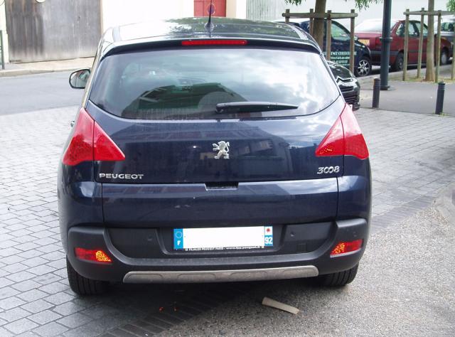 http://www.forum-peugeot.com/Forum/mesimages/24977/P1010007.jpg1..jpg