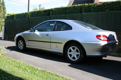http://www.forum-peugeot.com/Forum/mesimages/25530/406_400.jpg