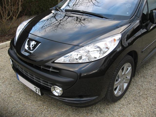 http://www.forum-peugeot.com/Forum/mesimages/27759/207%20face%20Av%20Gauche.jpg