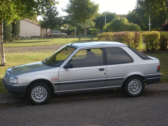 Peugeot 309 Gld. http://www.forum-peugeot.com/