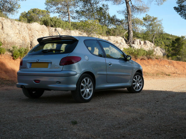 http://www.forum-peugeot.com/Forum/mesimages/3740/S16a.JPG