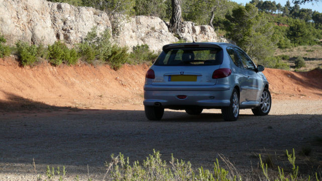 http://www.forum-peugeot.com/Forum/mesimages/3740/S16d.JPG