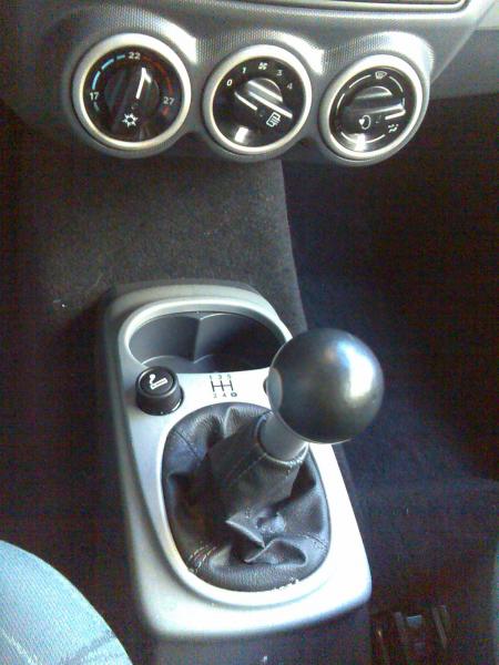http://www.forum-peugeot.com/Forum/mesimages/43/Photo016.jpg