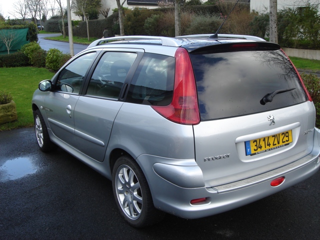 http://www.forum-peugeot.com/Forum/mesimages/4494/DSC01381.JPG