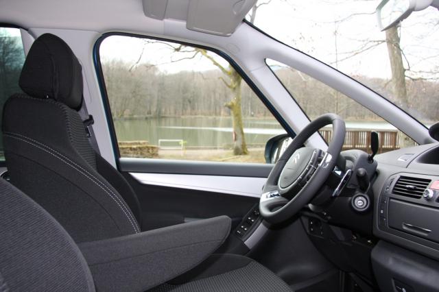 http://www.forum-peugeot.com/Forum/mesimages/578/conduite.jpg