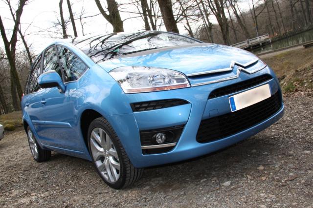 http://www.forum-peugeot.com/Forum/mesimages/578/vue%20avant.jpg1..jpg