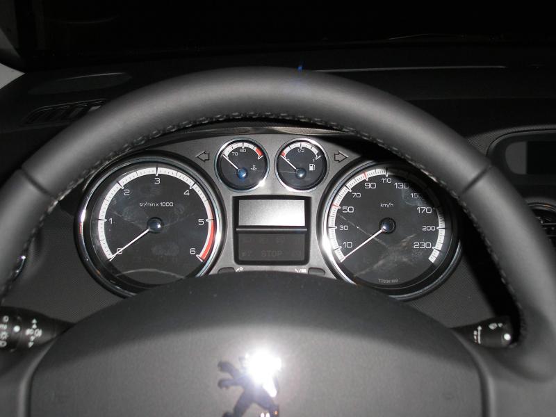 http://www.forum-peugeot.com/Forum/mesimages/5799/PC070034.JPG