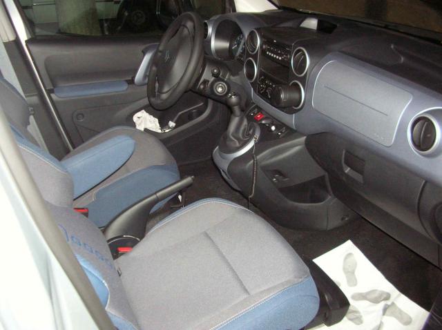 http://www.forum-peugeot.com/Forum/mesimages/7123/DSCN8474.jpg
