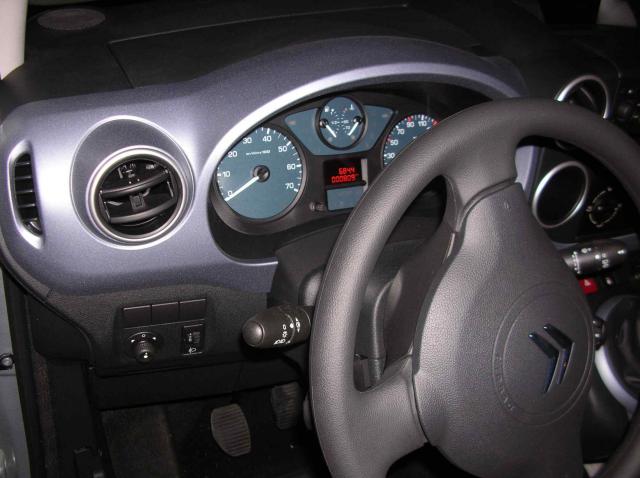 http://www.forum-peugeot.com/Forum/mesimages/7123/DSCN8481.jpg