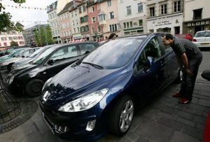 http://www.forum-peugeot.com/Forum/mesimages/72/308.jpg http://www.forum-peugeot.com/Forum/mesimages/72/308.jpg