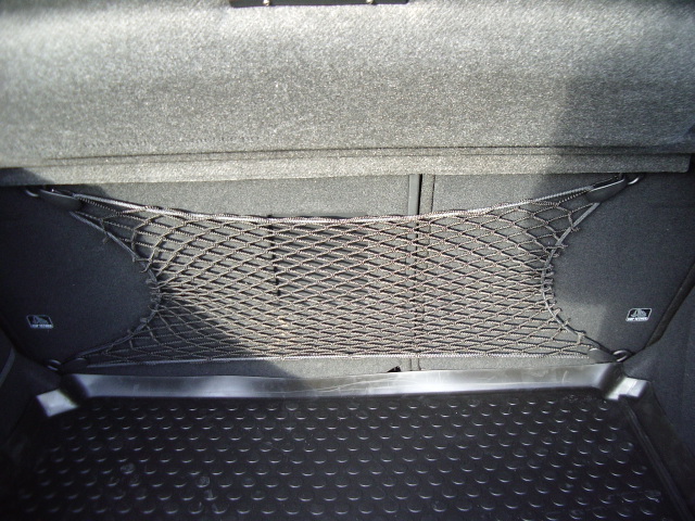 http://www.forum-peugeot.com/Forum/mesimages/7513/coffre001.jpg