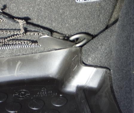 http://www.forum-peugeot.com/Forum/mesimages/7513/coffre002.jpg