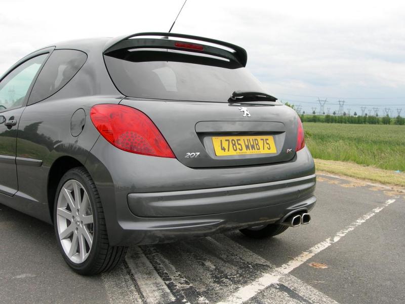 http://www.forum-peugeot.com/Forum/mesimages/9643/DSCN67211.JPG