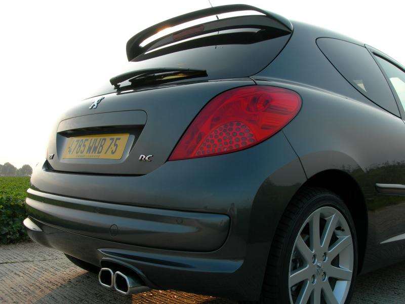 http://www.forum-peugeot.com/Forum/mesimages/9643/DSCN6750.JPG