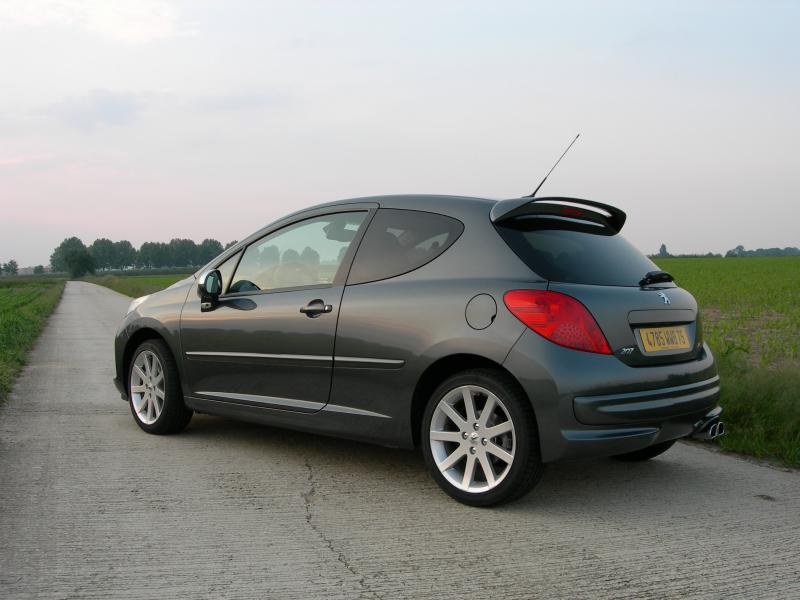 http://www.forum-peugeot.com/Forum/mesimages/9643/DSCN6780.JPG