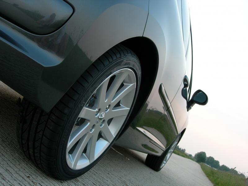 http://www.forum-peugeot.com/Forum/mesimages/9643/DSCN6800.JPG