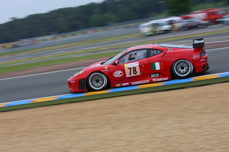 http://www.forum-peugeot.com/images/24h-mans-2008/IMG_4583.JPG