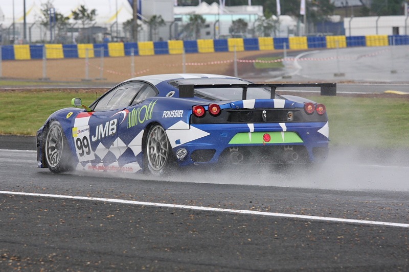 http://www.forum-peugeot.com/images/24h-mans-2008/IMG_4696.JPG