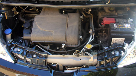 Moteur 3 cylindres Toyoto de la Peugeot 107
