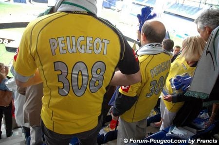 Peugeot 308 au stade Bonal