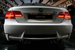 http://www.forum-peugeot.com/images/Image/iaa2007/salon-francfort-0133_tn.jpg