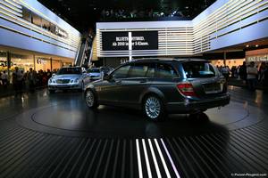 http://www.forum-peugeot.com/images/Image/iaa2007/salon-francfort-0139_tn.jpg