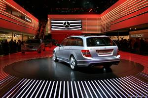 http://www.forum-peugeot.com/images/Image/iaa2007/salon-francfort-0143_tn.jpg