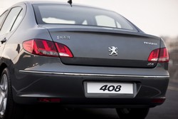Peugeot 408 coffre arri&egrave;re feux