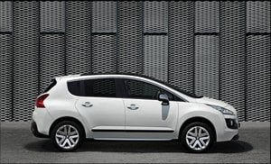 Peugeot 3008 HYbrid4 profil