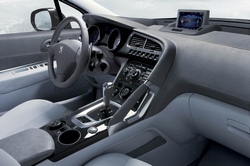 Peugeot Prologue HYmotion4