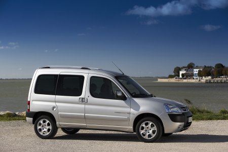 http://www.forum-peugeot.com/images/Partner_evo2006_04.jpg