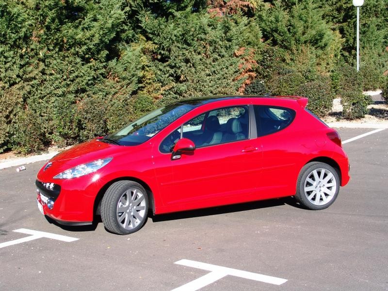 http://www.forum-peugeot.com/images/auto-membres/207-thp-gerard13-01.jpg