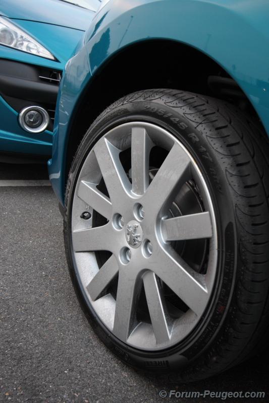 http://www.forum-peugeot.com/images/auto-membres/duel-207-neysha-03.jpg