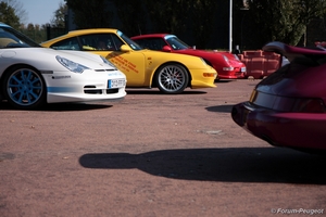 http://www.forum-peugeot.com/images/ferrari-porsche/circuit-val-d-or-05_tn.jpg