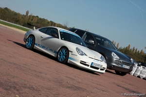 http://www.forum-peugeot.com/images/ferrari-porsche/circuit-val-d-or-20_tn.jpg