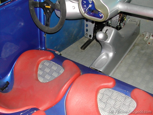 http://www.forum-peugeot.com/images/peugeot-avenue-14-03-07/DSCN3576.jpg