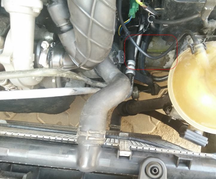 Fuite du liquide de refroidissement Forum Peugeot
