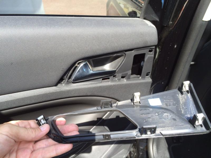 Demontage des garnitures de porte 308 t9 | Forum Peugeot
